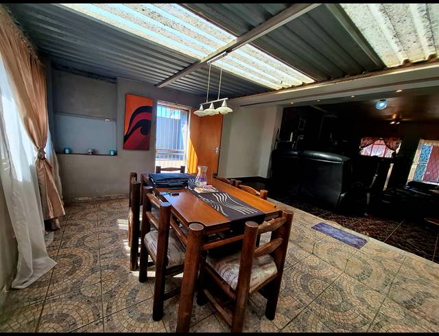 3 BEDROOM HOUSE FOR SALE IN STRUBENVALE